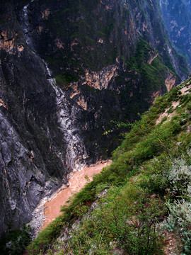 虎跳峽