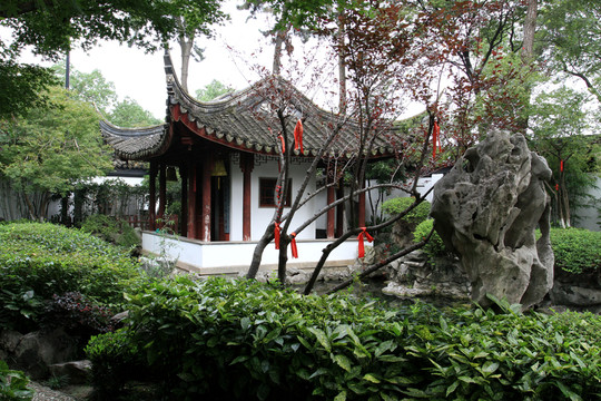 寒山寺 水榭 太湖石