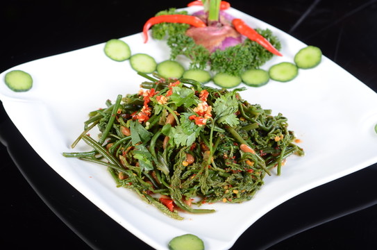 涼拌水蕨菜