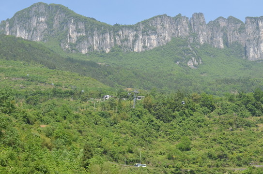 航拍山峰