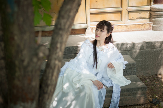 古裝美女人像