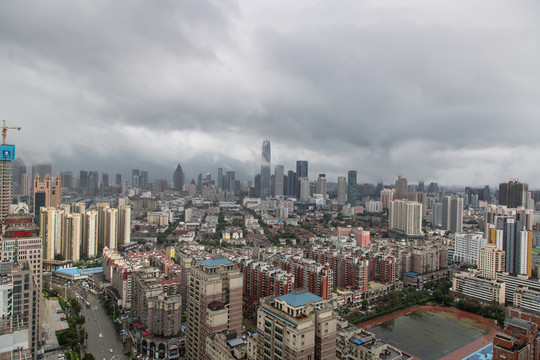 天津和平雨景