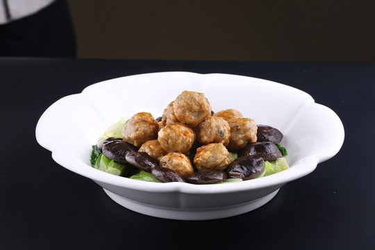 發(fā)菜菇魚(yú)丸