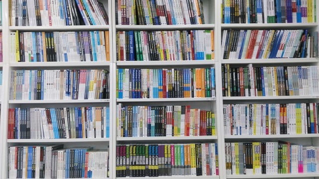 圖書書架