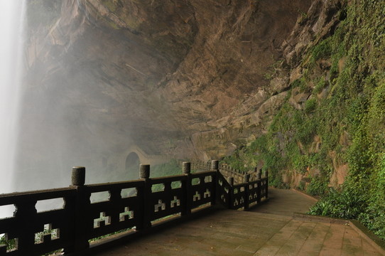 萬州大瀑布內(nèi)部廊道
