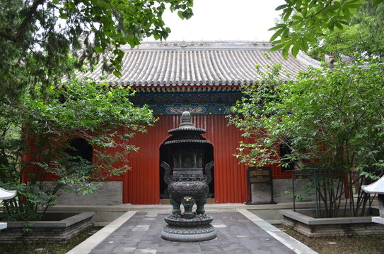 臥佛寺