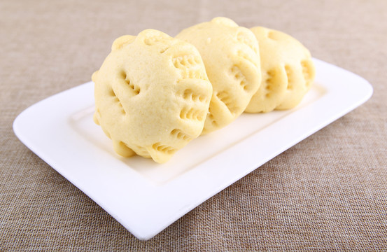 玉米豆包