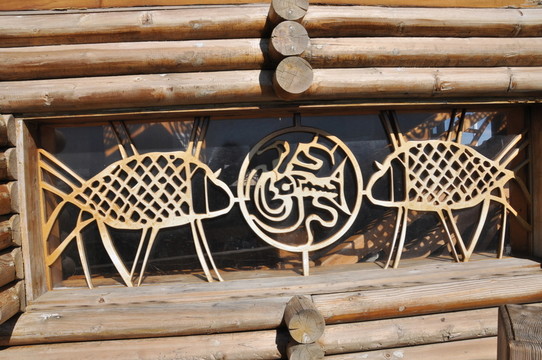 鏤空魚(yú)雕塑