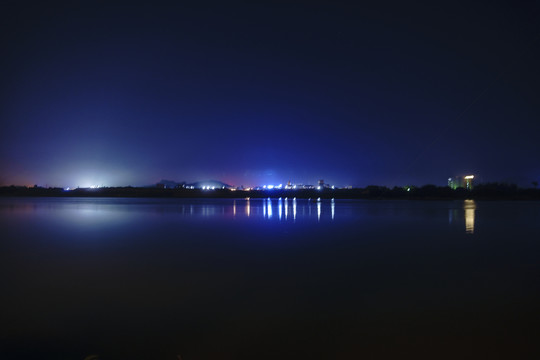 江面夜景