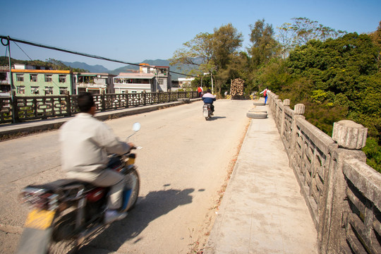 鄉(xiāng)村大橋