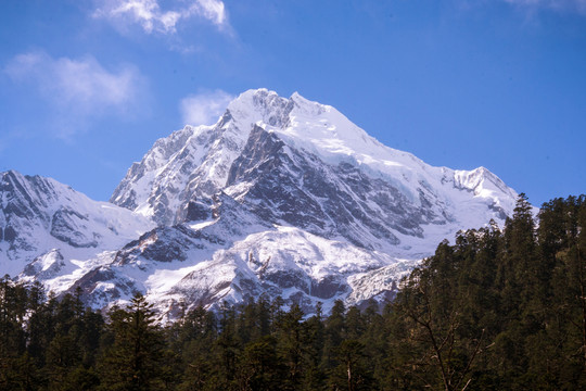 海螺溝雪山