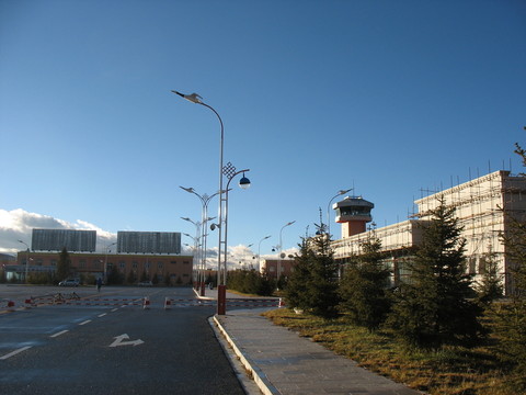 香格里拉機場