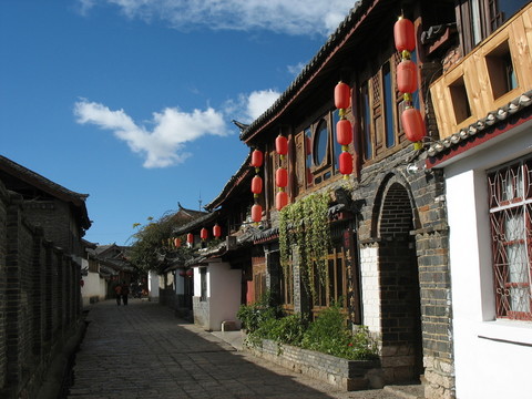 紅燈籠高掛