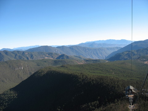 雪山遠(yuǎn)眺