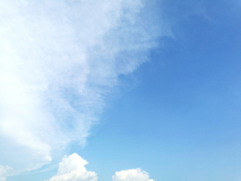 藍色天空白云