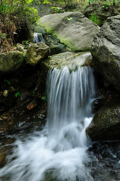 杭州余杭鸕鳥山溪水