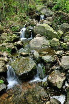 杭州余杭鸕鳥山溪水