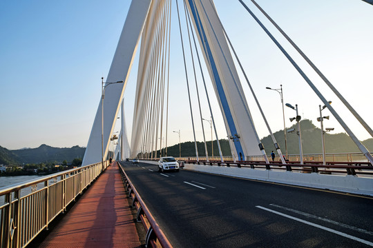 夷陵長(zhǎng)江大橋