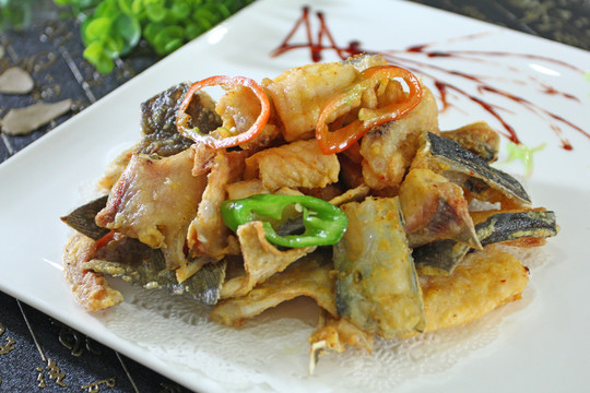 椒鹽魚骨