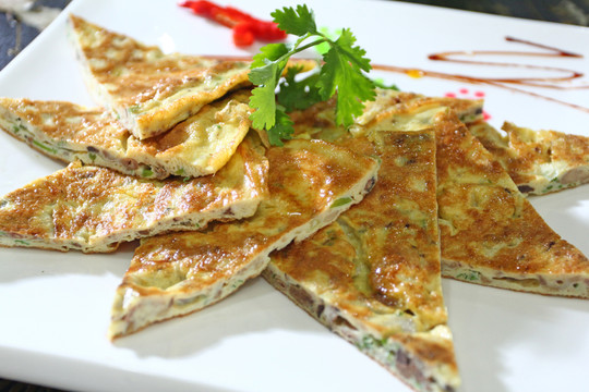 魚腸煎蛋