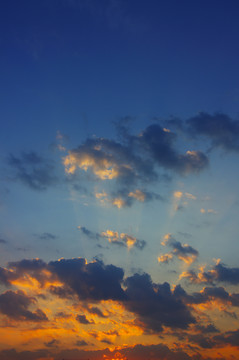 天空晚霞