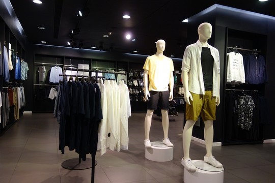 男裝專賣店