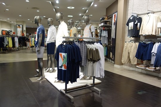 男裝專賣店