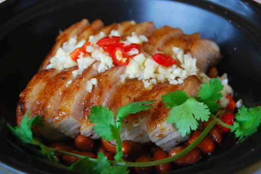 酸梅醬焗豬頸肉
