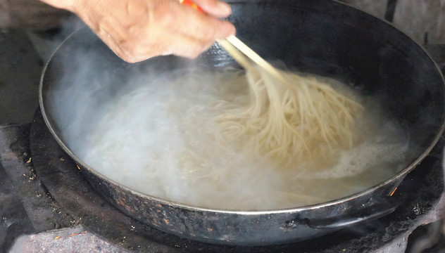 煮面條 手搟面