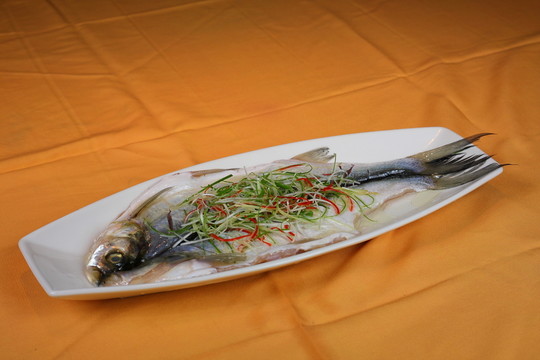 清蒸白魚