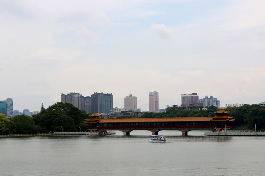 水上涼亭