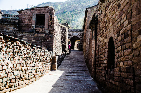 古宅石板路
