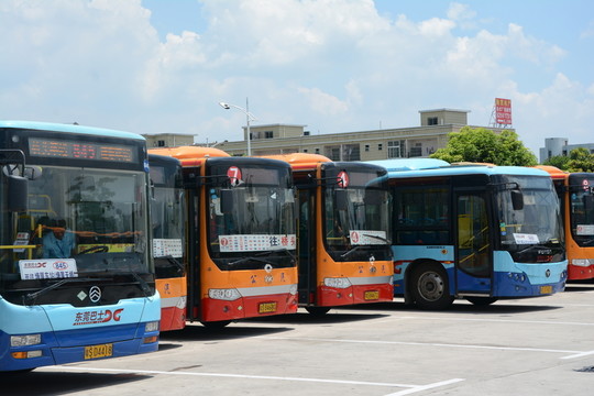 大巴