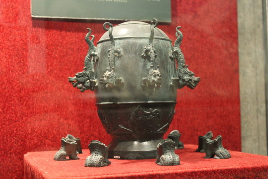 地動(dòng)儀 模型