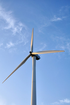 諸暨東白山風(fēng)力發(fā)電機(jī)