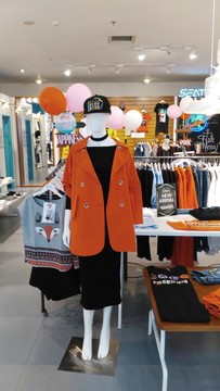 女裝  服裝模特