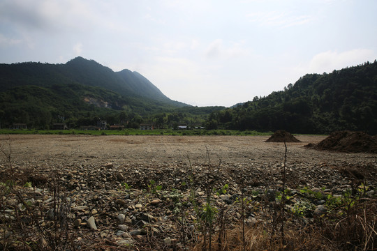 平整土地