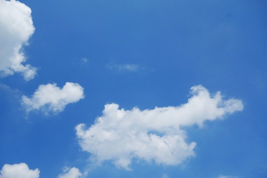 藍(lán)天白云