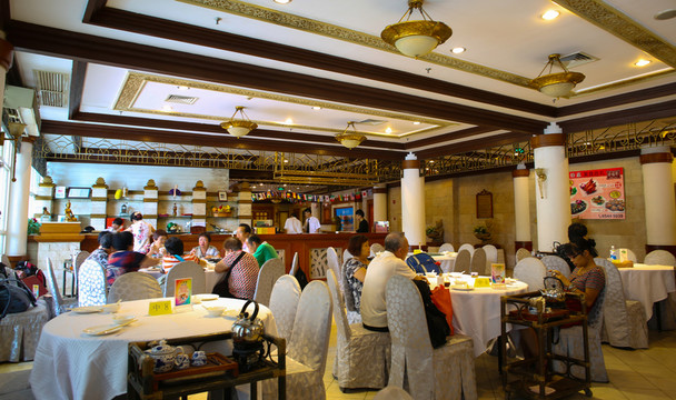 酒店