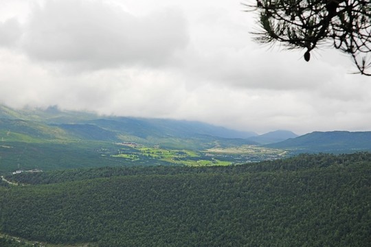 群山