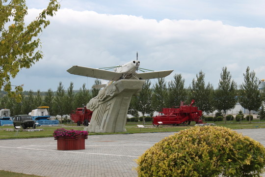鶴山農(nóng)機管理服務中心 農(nóng)用飛機