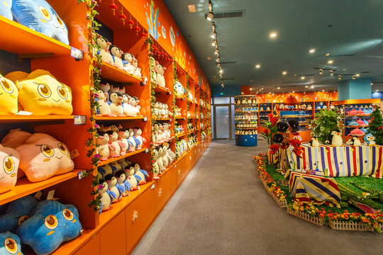 玩具店貨架