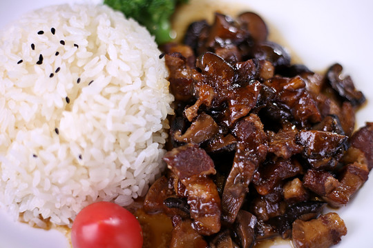 香菇肉飯