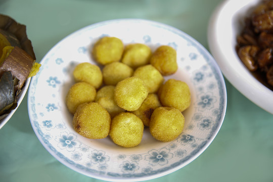 油炸圓子