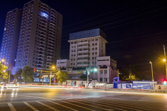 湖北省恩施市恩施市地震局夜景