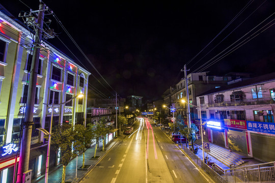湖北省恩施市學院路夜景