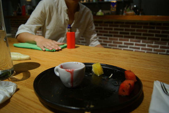 殘羹剩飯