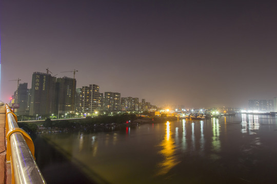 廣東省佛山市東平河堤岸夜景