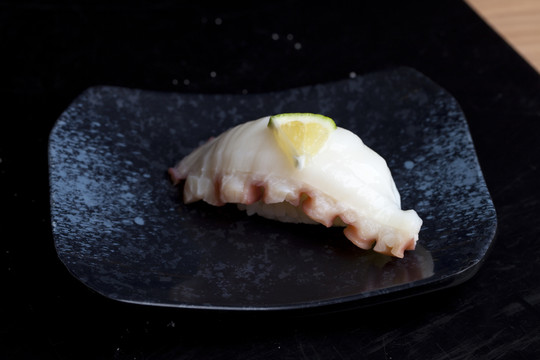 珍寶八爪魚壽司