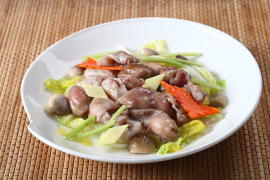 白菜燜鮮魚(yú)鰾